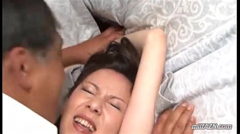 Milf Getting Her Pussy Rubbed Lickedand Fingered Giving Blowjob For Man On The Gizmoxxx Video