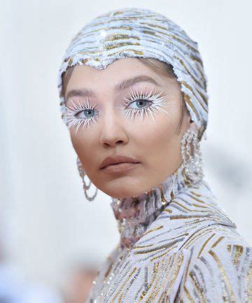 Wonderfully Campy Makeup Looks From The Met Gala Eye Makeup