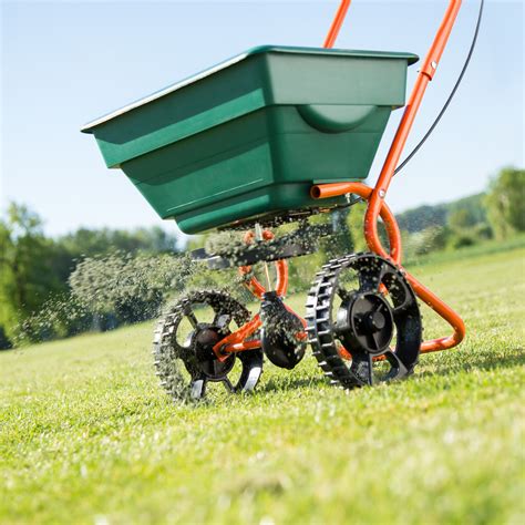Seeders & Spreaders Broadcast spreader 25 lts capacity salt fertiliser