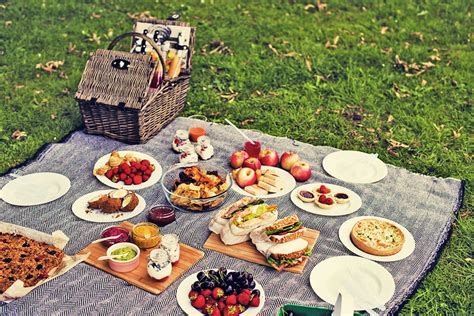 Set Up For Your Picnic In Barcelona Picnicbcn