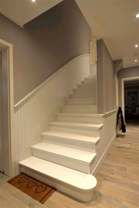 Sie möchten ihre immobilie optisch oder technisch auf einen neuen stand bringen? Treppenhaus Renovieren Ideen Neu Treppen Renovieren Ideen ...