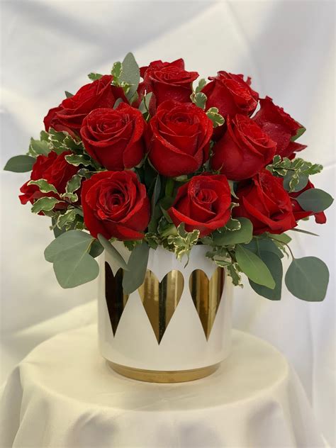 Heart Pot Red Roses In Atlanta Ga Atlantas Finest Flowers