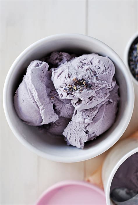 Lavender Blackberry Ice Cream The Charming Detroiter