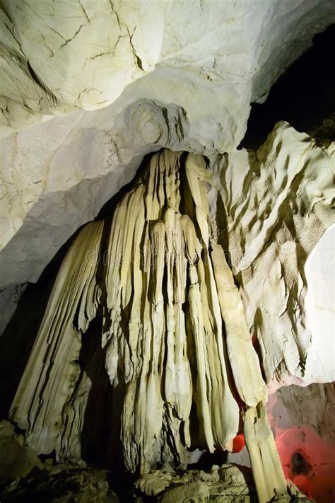 Beautiful Limestone Caves Stock Image Image Of Caves 151583743