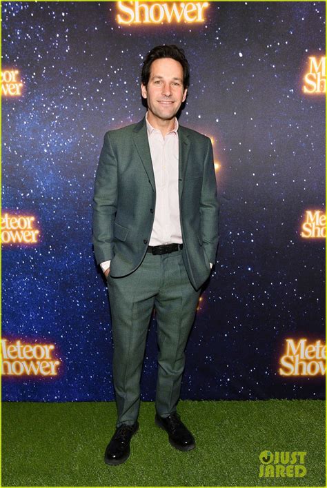 Seth Meyers Wife Alexi Ashe Debuts Baby Bump At Meteor Shower Opening Night Photo