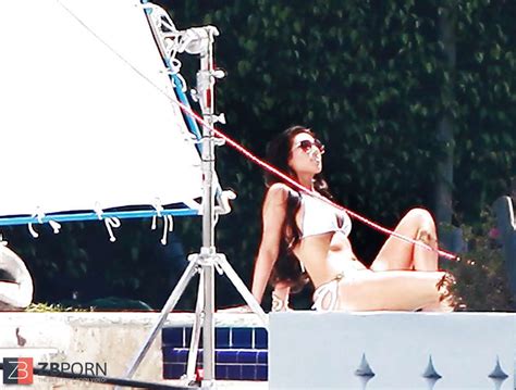 Kim Kardashian Bathing Suit Candids In Miami Zb Porn