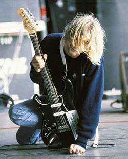 Kurt cobain's grunge style in 12 vintage photographs. Kurt Cobain's Fender Sells for $100,000 | Guitar World