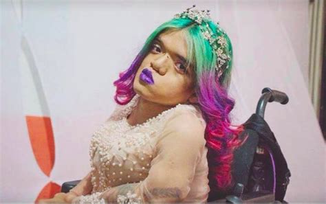 Você Precisa Conhecer A Ativista Trans E Cadeirante Leandrinha Du Art