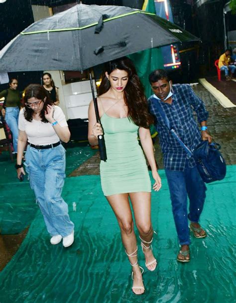 Disha Patani Flaunts Envious Figure In A Green Bodycon Dress As She