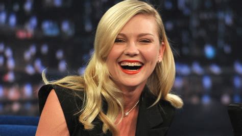 Kirsten Dunst Thinks Ladies In Relationships Should Wife The Fuck Out