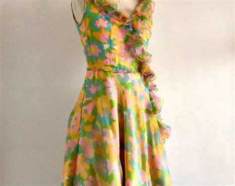 vintage 1960s 1970s psychedelic mini dress floral etsy