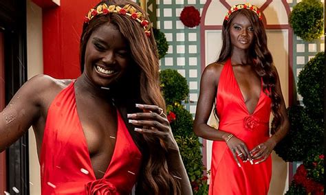 Supermodel Duckie Thot Unveils The G H Mumm Marquee At Flemington