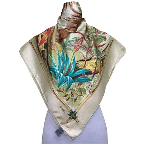 While things can get advanced pretty quickly, here are some simple. Gucci silk scarf - Buy Second hand Gucci silk scarf for € ...