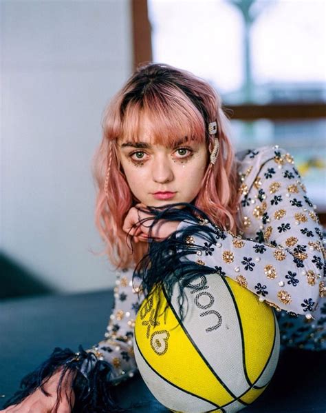 Maisie Williams Photoshoot For Daisie Magazine May 2019 • Celebmafia