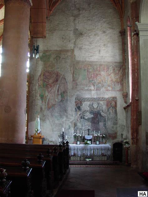Század fordulóján építették a gótikus és barokk képet mutató templomot a 13. Szent Jakab-templom (Kőszeg) | Miserend