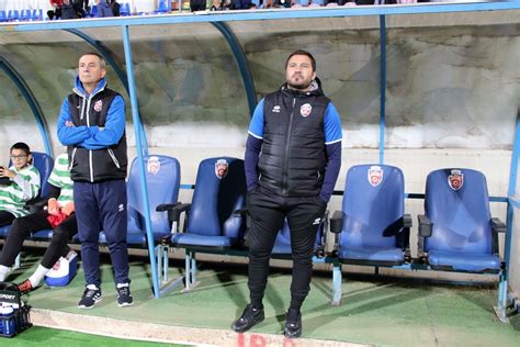 El #poli_iasi obtiene la cesión del central griego nikolaos baxevanos (21 | #lazio) por una temporada.pic.twitter.com/xxxw37ymj2. Poli Iași - FC Botoșani. Oaspeți la ei acasă. Croitoru ...