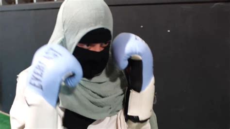 Muslim Woman Goes Viral For Niqab Gym Workout Iuvmpressnews
