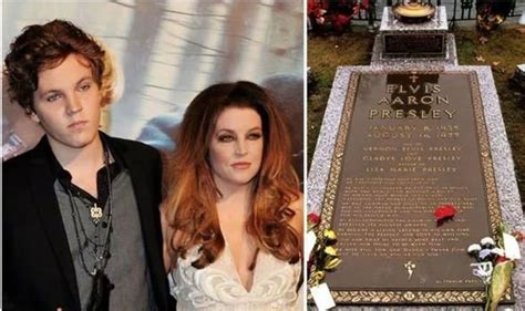 Elvis Lisa Maries Christmas At Graceland Son Benjamin Is Buried