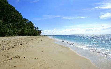 44 Hi Res Beach Scenes Wallpaper On Wallpapersafari