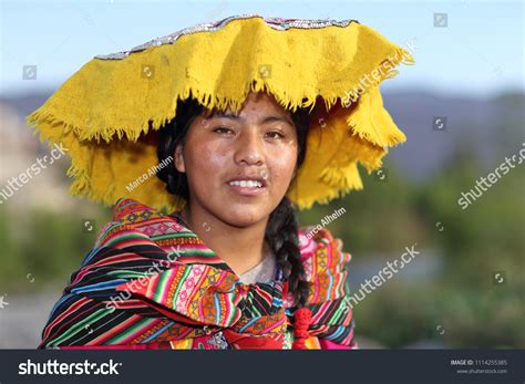 Peruvian Women Traditional Dress Arequipa Peru Stock Photo 1114255385