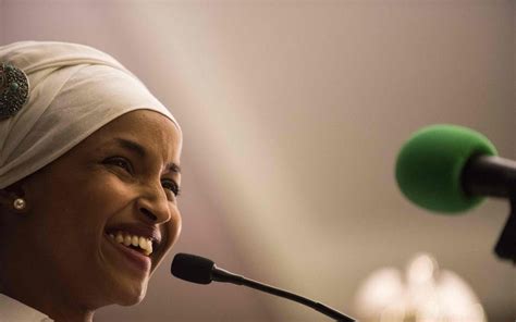 Ilhan Omar Former Refugee Becomes Americas First Somali American