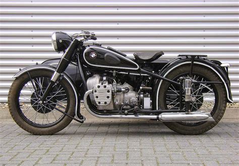 One of the new attractions in niagara falls is the classic iron motorcycle museum on victoria avenue at the top of clifton hill.i've posted before as the building took shape and once they opened. Uncovered Iron- Classic Motorcycles: Mother Russia's ...