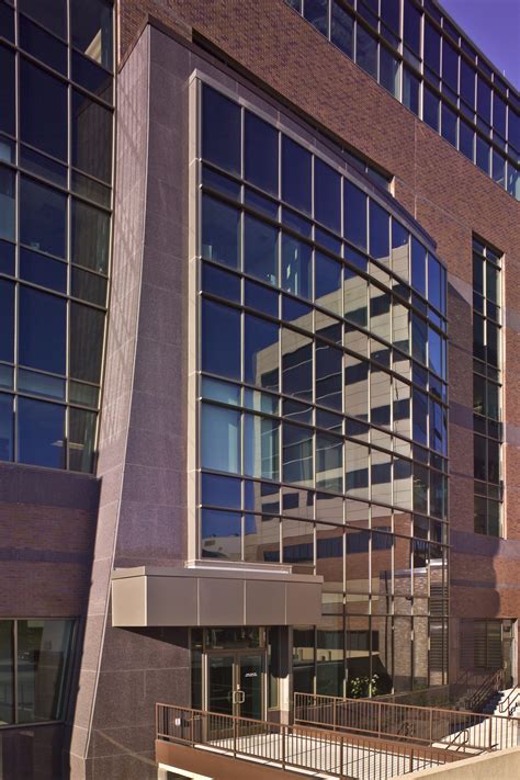 Avera Cancer Institute - Gage Brothers Concrete