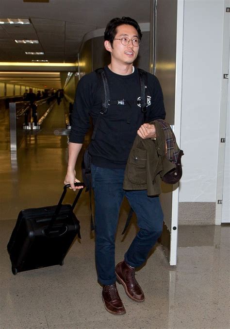 He is known for his role as glenn rhee on the series the walking dead. Andrew Lincoln e Lauren Cohan desembarcando no aeroporto ...