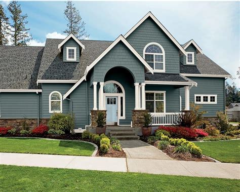 Your exterior house paint colors should make you feel welcome and happy. The Best Exterior Paint Colors to Please Your Eyes - TheyDesign.net - TheyDesign.net