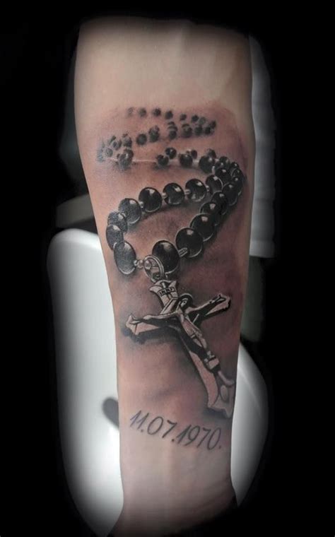 Con una cruz para el brazo. Pin de Oláh Elemér en Camouflage | Tatuaje de crucifijo, Tatuajes religiosos, Tatuaje de rosario