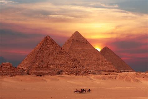 سعر skydiving في مصر فوق الأهرامات
