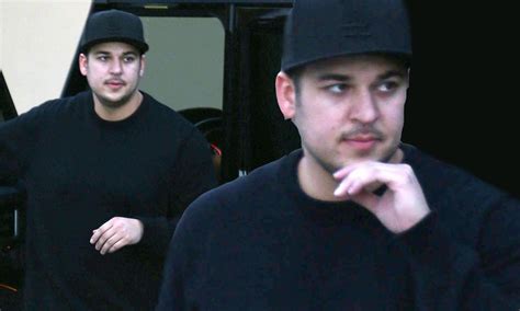 rob kardashian settles out of court with photographer who accused him of stealing her camera