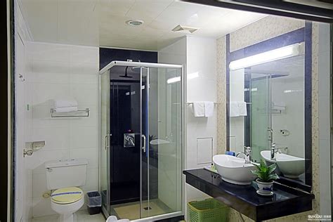 Desain kamar mandi minimalis akan menunjang kesan atau desain rumah anda yang minimalis nan modern. Desain Kamar Tidur Minimalis Ukuran 4x5 | Wallpaper Dinding