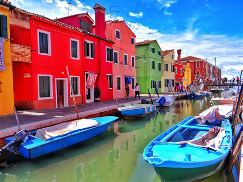 Burano A Splash Of Color In The Bleak Venetian Lagoon
