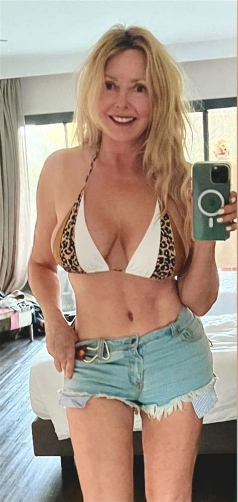 Carol Vorderman Shows Off Curves In Lycra After Dropping A Dress Size