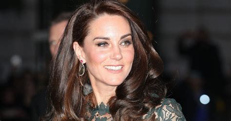 Kate Middleton Glams Up For Night At The Museum In Designer Green Lace