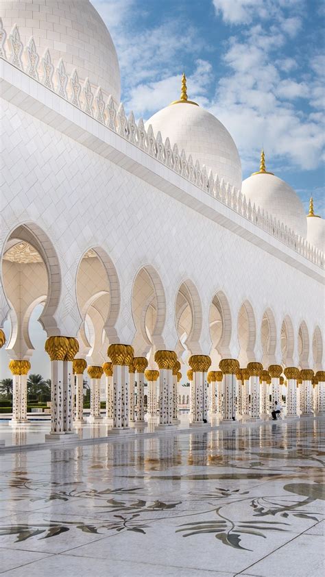 Sheikh Zayed Grand Mosque Center Backiee