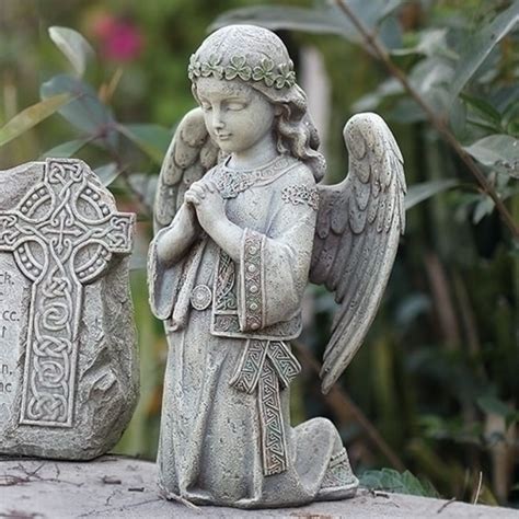 Roman 1225 Celtic Kneeling Angel Outdoor Garden Statue