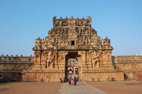 Great Living Chola Temples | India Heritage Sites