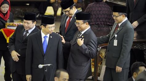 Syarat daftar stmkg, syarat daftar kuliah gratis ikatan dinas. Syarat Masuk Pltu / Jokowi Blusukan ke Proyek PLTU Lampung ...