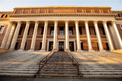 360 Degree Virtual Tour Simulates Walk Through Widener Library