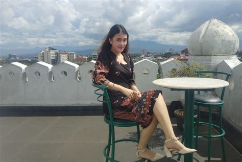 Mojang Cantik Muflida Noerhaliza Tampil Perdana Di Film Kabayan Milenial