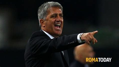 Gazza scored against rivals roma on his lazio debut. Vladimir Petkovic nuovo allenatore Lazio