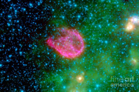 N132d Supernova Remnant Photograph By Nasa