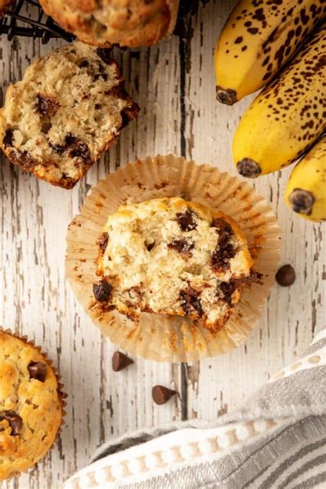 Oatmeal Banana Muffins With Chocolate Chips Valerie S Kitchen