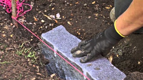 Rasenkantensteine beton verlegen wenn man die rasenkantensteine ohne beton setzen will geht man folgendermaßen vor: Garten Randsteine Setzen - Test 6
