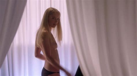 Rachel Skarsten Naked Telegraph