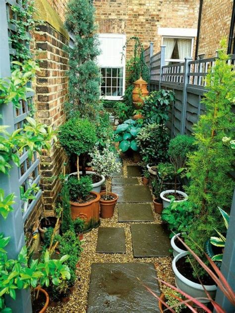 87 Cute And Simple Tiny Patio Garden Ideas Roundecor Courtyard