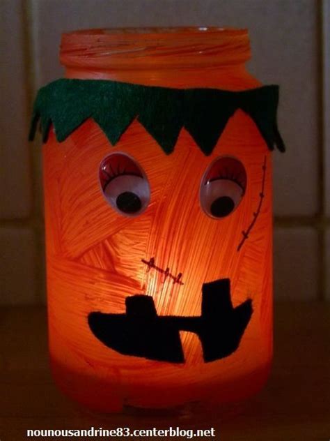 Comme chaque année pour le 31 octobre, nos chères têtes blondes, vont revêtir leurs plus effrayants costumes pour aller récolter quelques bonbons. activité manuelle : halloween : citrouille