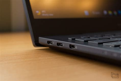 Asus Expertbook B5 Laptop Review • Mezhamedia